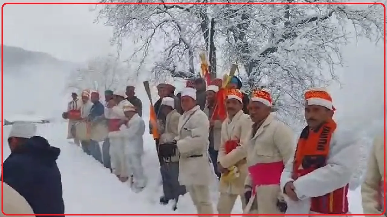 Chamba Jukaru Festival 2024 || पांगी की चार पंचायतों में मनाया दशालू मेला, भारी बर्फबारी के बीच कम नहीं हुई आस्था, यहा देखें वीडियो